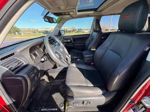 Used 2019 Toyota 4Runner TRD Off-Road Premium image 11