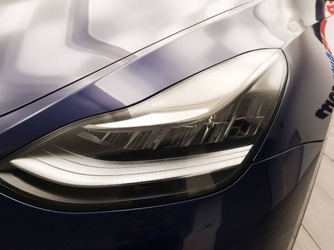 Used 2022 Tesla Model Y Long Range AWD/4WD image 9