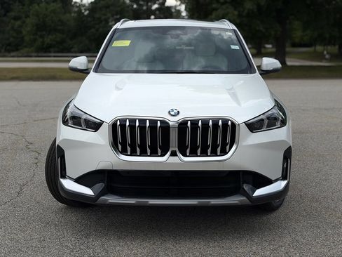 New 2026 BMW X1 xDrive28i w/ Technology Package AWD/4WD image 9