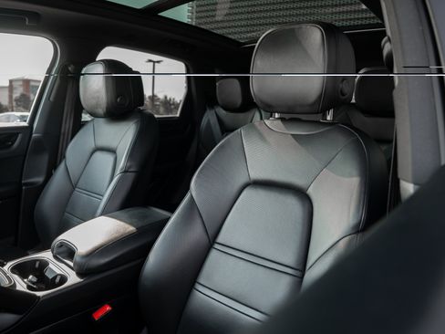Used 2019 Porsche Cayenne S AWD/4WD image 19