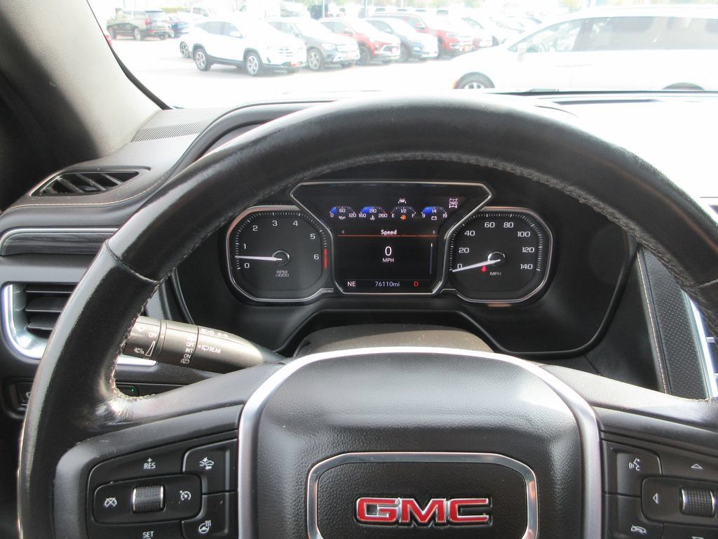 Certified 2021 GMC Yukon XL SLT w/ SLT Premium Package AWD/4WD image 34