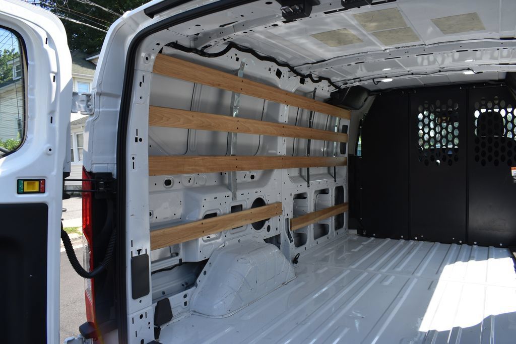Used 2025 Ford Transit 250 Low Roof w/ Exterior Upgrade Package RWD image 30