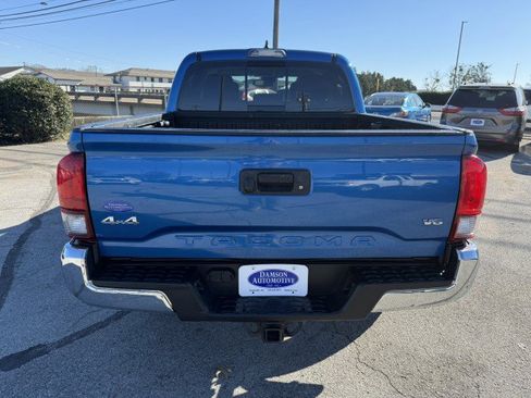 Used 2018 Toyota Tacoma SR5 image 5