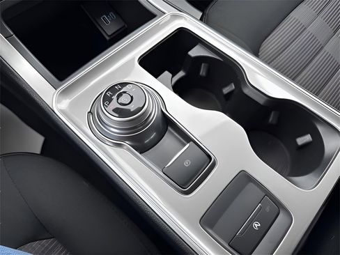 Used 2024 Ford Edge SEL image 33