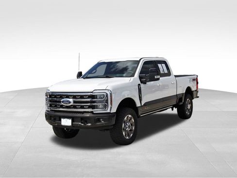 Used 2025 Ford F250 King Ranch AWD/4WD image 2