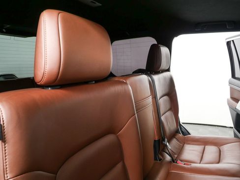 Used 2021 Toyota Land Cruiser image 21