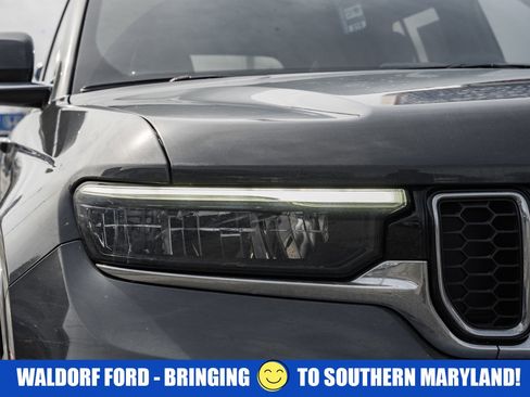 Used 2023 Jeep Grand Cherokee Overland image 14