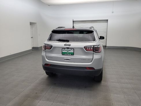 Used 2025 Jeep Compass Limited AWD/4WD image 7