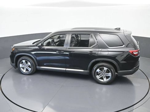 Used 2025 Honda Pilot EX-L image 51