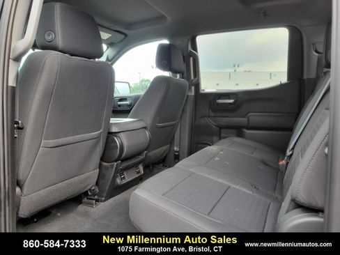 Used 2022 Chevrolet Silverado 1500 Custom Trail Boss image 16