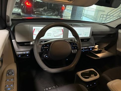 Certified 2024 Hyundai Ioniq 5 SEL RWD image 7