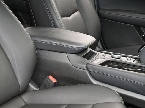 Used 2024 Cadillac XT5 Luxury FWD image 46