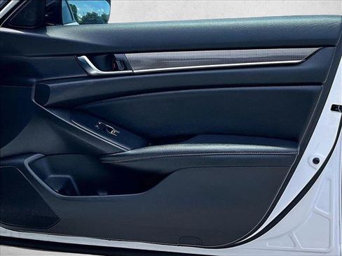 Used 2022 Honda Accord Sport image 18
