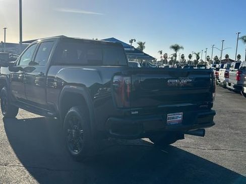 Used 2024 GMC Sierra 2500 AT4 w/ AT4 Premium Plus Package image 5