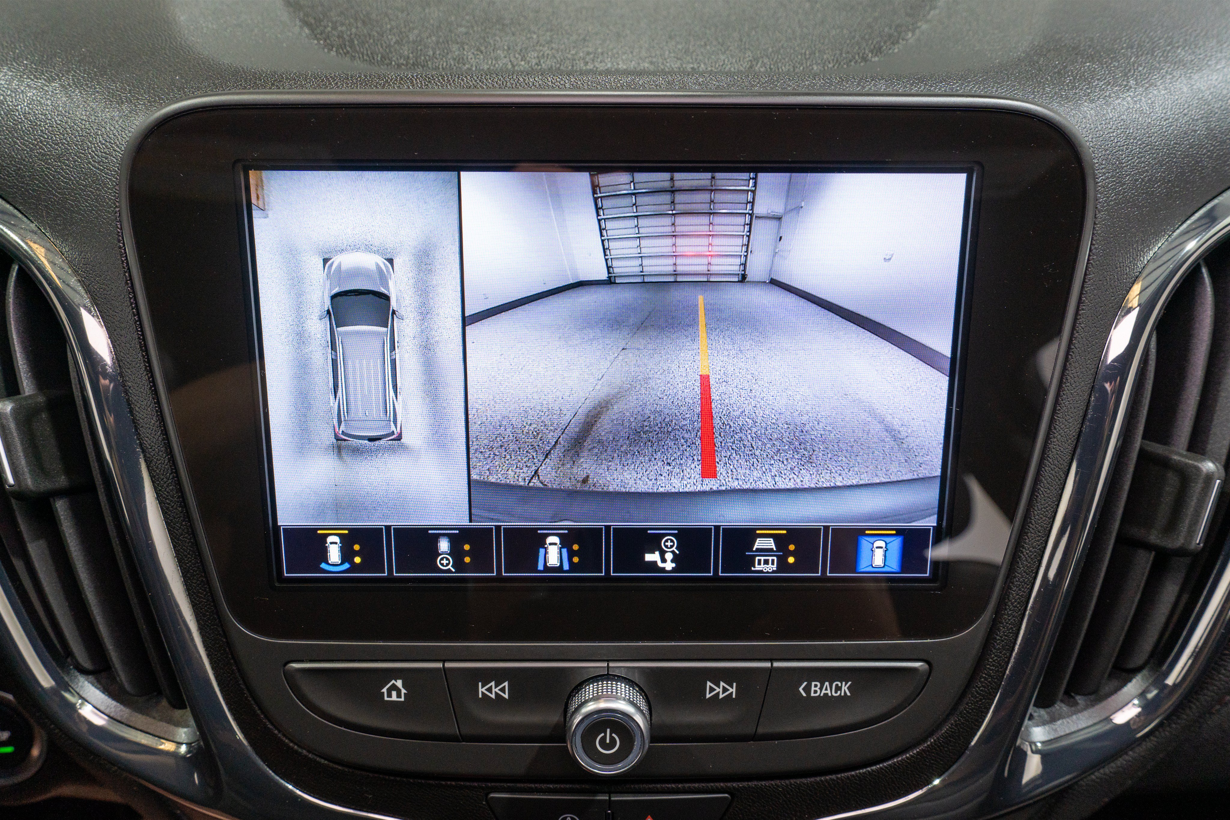 Used 2024 Chevrolet Equinox RS w/ RS Leather Package FWD image 21