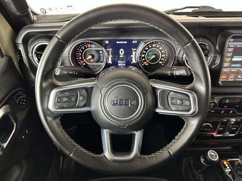Used 2022 Jeep Gladiator Overland w/ Popular Equipment Package AWD/4WD image 9