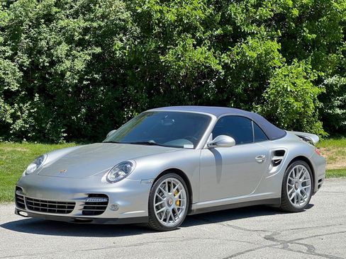 Used 2012 Porsche 911 Turbo S AWD/4WD image 12