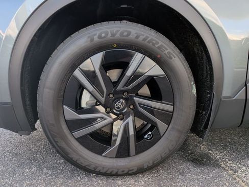 New 2026 Toyota C-HR AWD/4WD image 10
