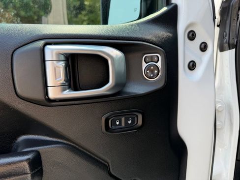 Used 2020 Jeep Wrangler Unlimited Sport S AWD/4WD image 12