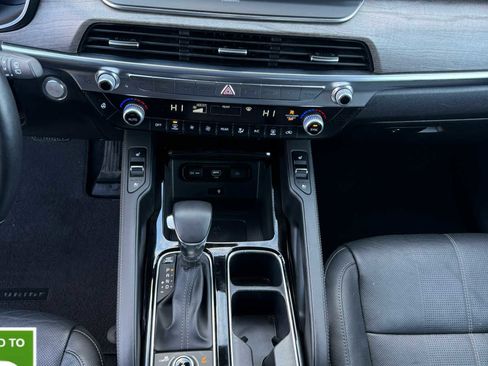 Used 2022 Kia Telluride EX w/ EX Premium Package image 16
