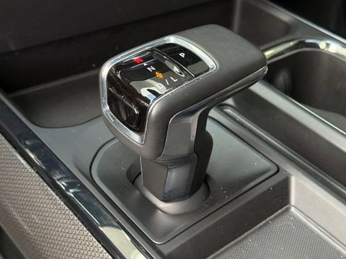 Used 2023 Chevrolet Silverado 1500 ZR2 w/ Technology Package AWD/4WD image 31