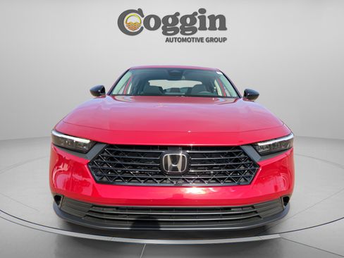 New 2025 Honda Accord SE image 9