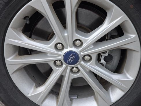Used 2019 Ford Escape SE AWD/4WD image 16