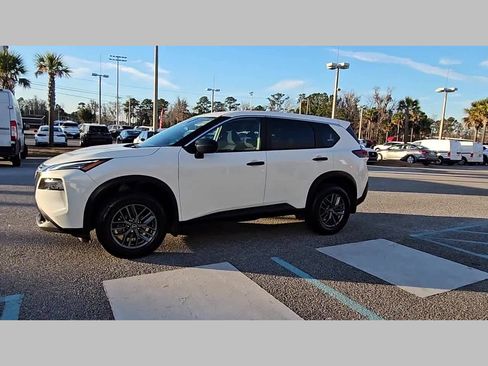 Used 2023 Nissan Rogue S image 22