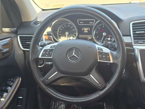 Used 2015 Mercedes-Benz ML 350 4MATIC image 19