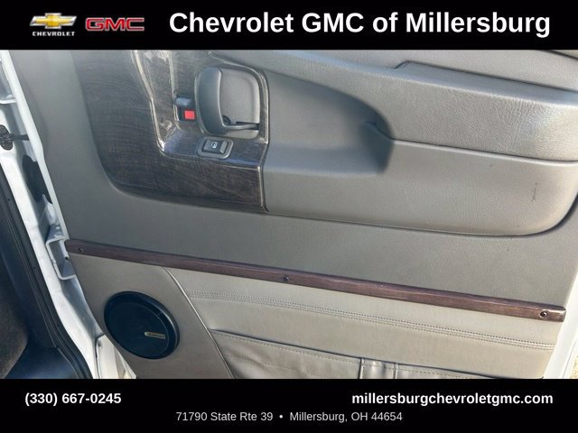 Used 2004 GMC Savana 1500 w/ Preferred Equipment Group RWD image 29