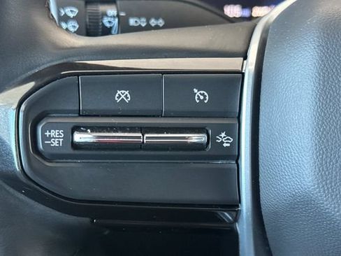 Used 2025 Chevrolet Colorado Trail Boss AWD/4WD image 36