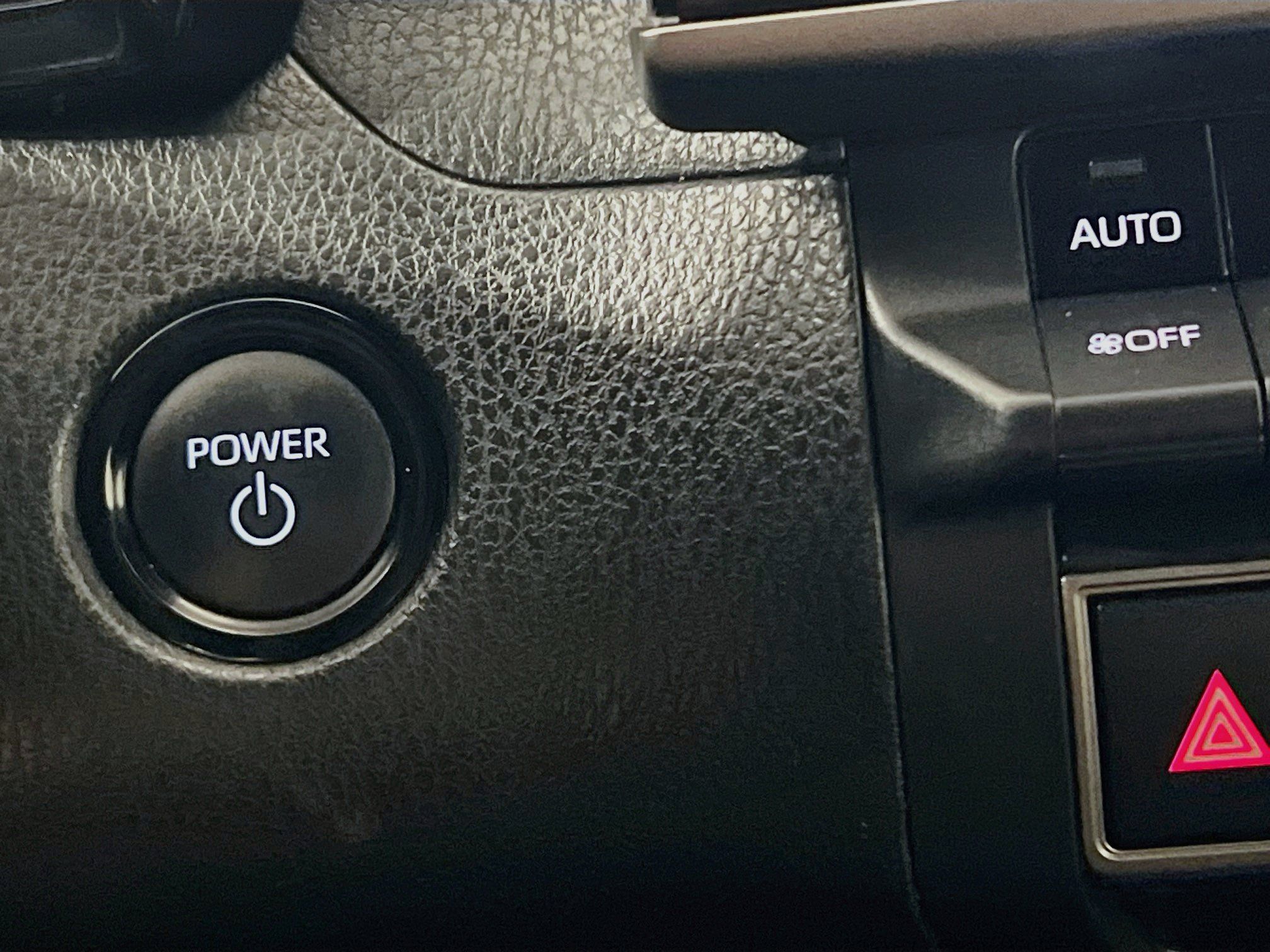 Used 2025 Toyota Camry SE w/ Convenience Package FWD image 23