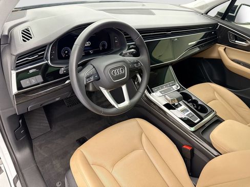Used 2020 Audi Q7 3.0T Premium Plus w/ Premium Plus Package AWD/4WD image 9