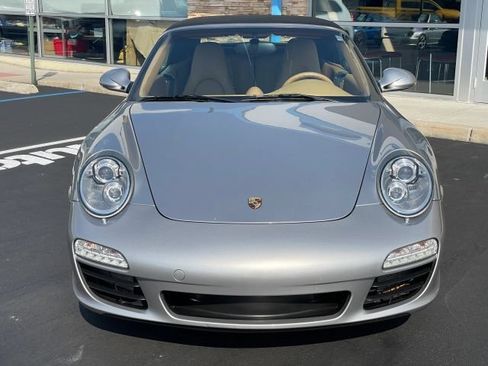 Used 2011 Porsche 911 Carrera RWD image 48