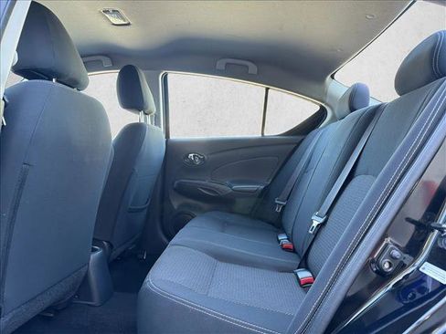 Used 2016 Nissan Versa SL image 22