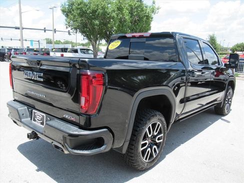 Used 2022 GMC Sierra 1500 AT4 w/ AT4 Premium Package AWD/4WD image 7