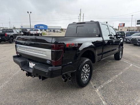 Used 2022 Ford F350 Platinum AWD/4WD image 5