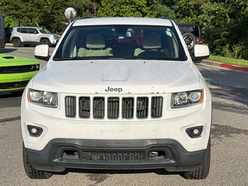 Used 2015 Jeep Grand Cherokee Laredo w/ Quick Order Package 23E AWD/4WD image 3