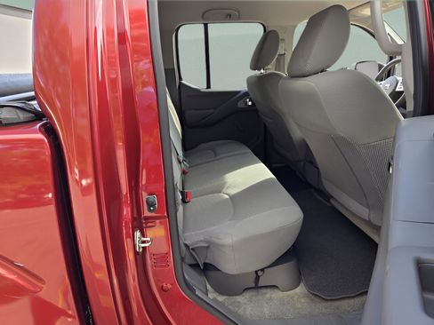 Used 2016 Nissan Frontier S RWD image 14