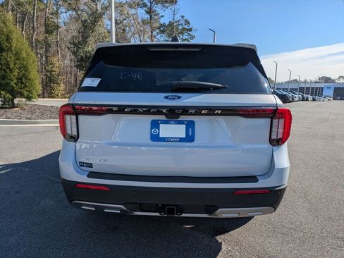 New 2026 Ford Explorer Active w/ Active Comfort Package RWD image 5
