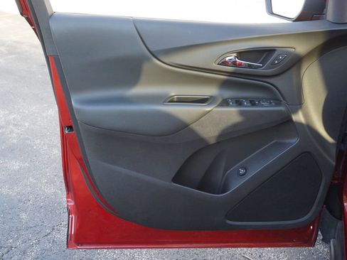 Used 2024 Chevrolet Equinox LT w/ LPO, Floor Liner Package FWD image 22