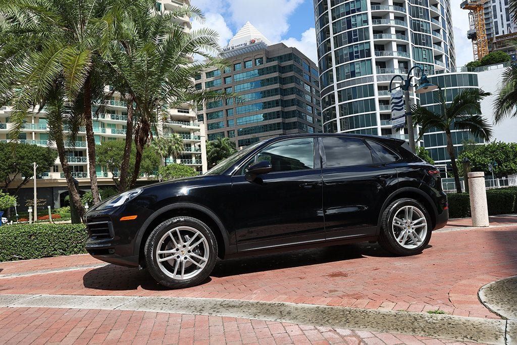 Used 2020 Porsche Cayenne AWD/4WD image 23