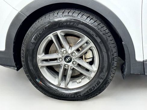 Used 2018 Hyundai Santa Fe Sport w/ 2.4L Value Package 02 image 30