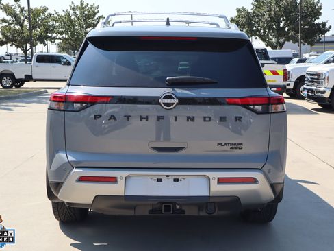 Used 2024 Nissan Pathfinder Platinum w/ Lighting Package (N92) AWD/4WD image 4
