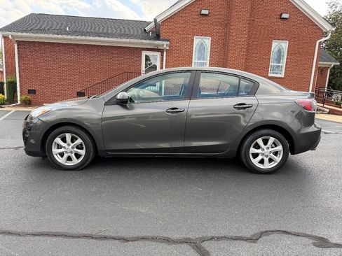 Used 2011 MAZDA MAZDA3 i Touring FWD image 8