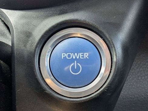 Used 2021 Toyota Sienna XSE image 19