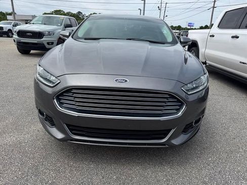 Used 2014 Ford Fusion Titanium FWD image 10