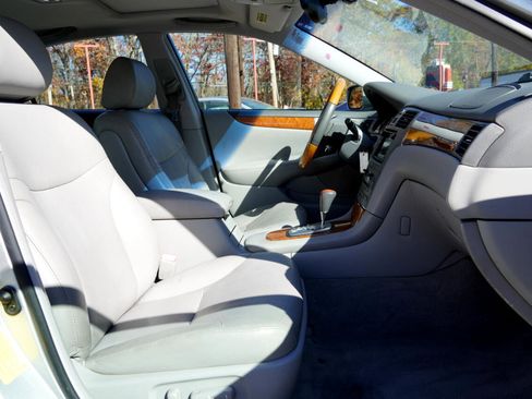 Used 2006 Lexus ES 330 image 10