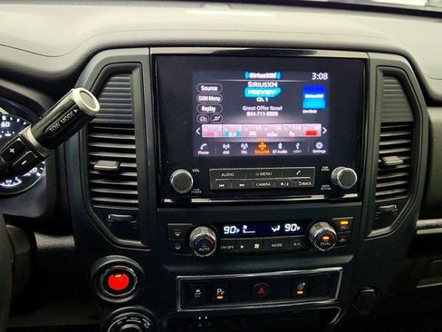 Used 2023 Nissan Titan SV w/ SV Convenience Package AWD/4WD image 17