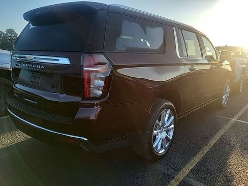 Used 2022 Chevrolet Suburban High Country AWD/4WD image 4